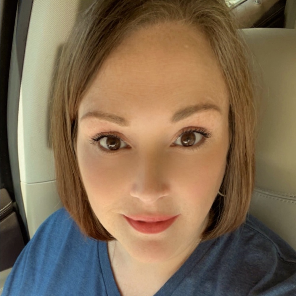 Meet your Posher, Jennifer
